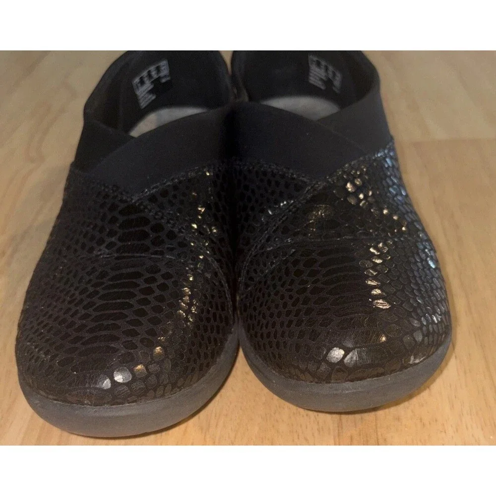 Clarks Cloudsteppers Black Reptile Print Slip On Comfort Shoes 8M
